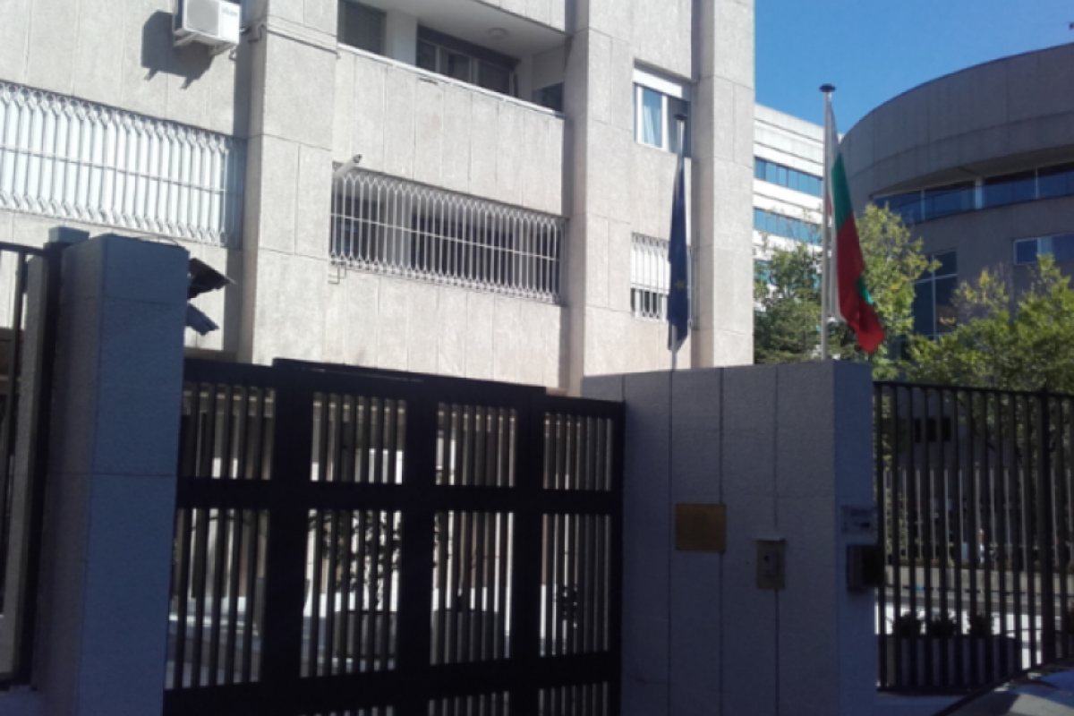 Българите в чужбина вече имат право на консулска защита във всички посолства на ЕС