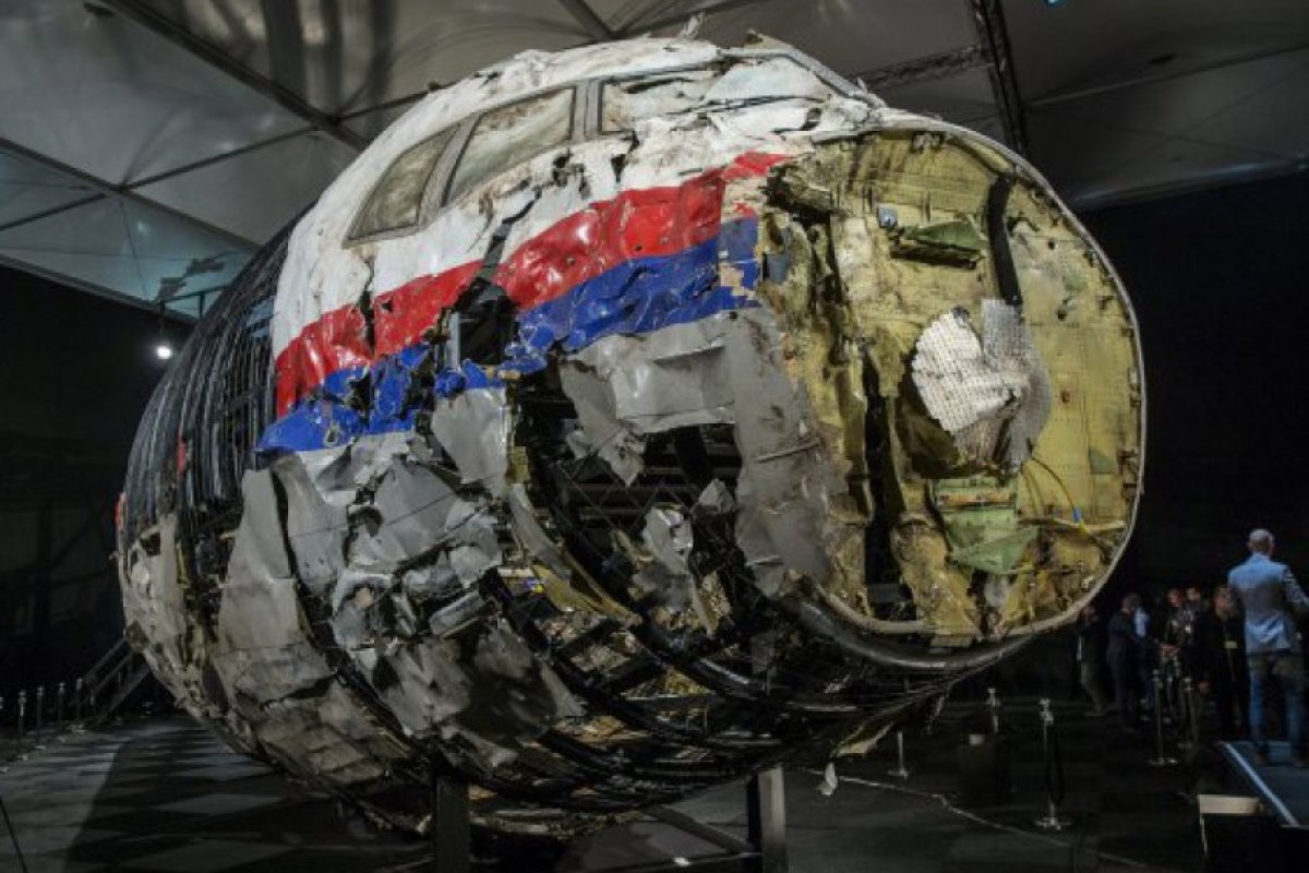 Ракетата, свалила малайзийския самолет над Украйна, дошла от руска военна база (СНИМКИ)