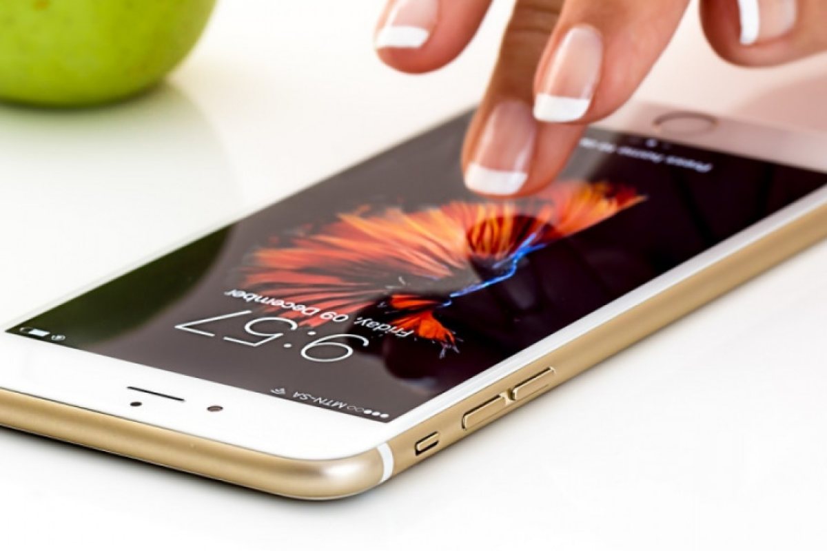 Apple планира да използва OLED дисплеи в новите си модели