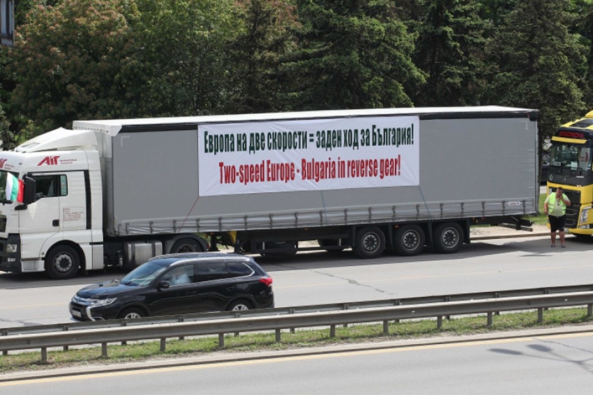 Европарламентът пощади шофьорите, но не и останалия бизнес