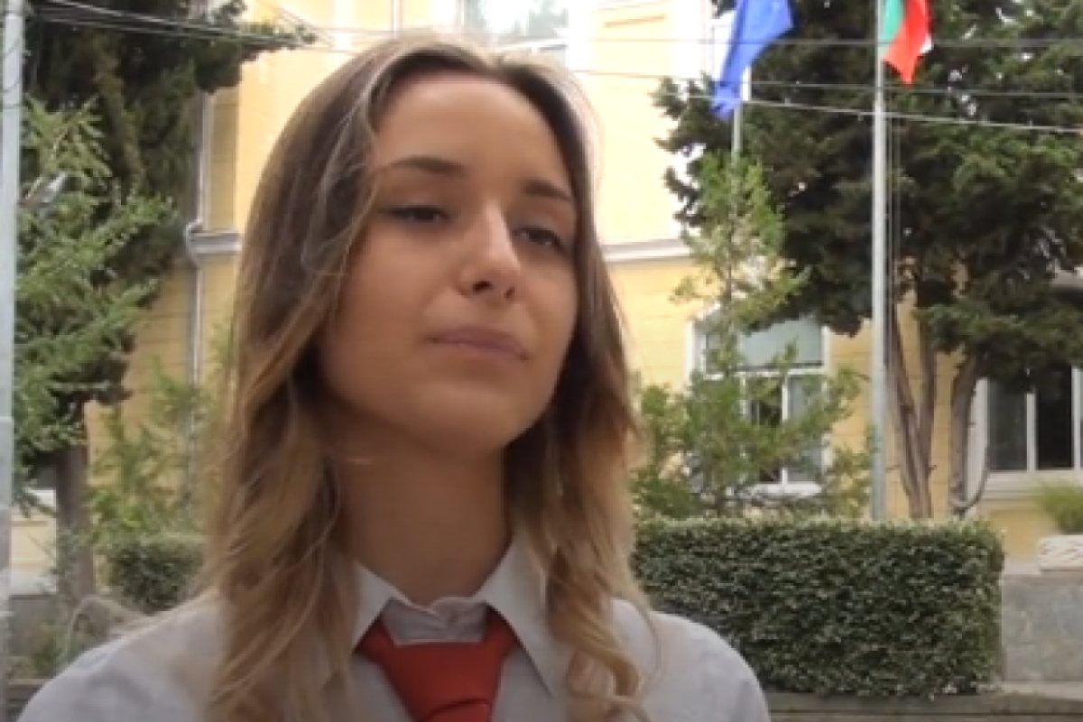 Връх след връх: Шампион на матурите в Пловдив ще учи в Англия 