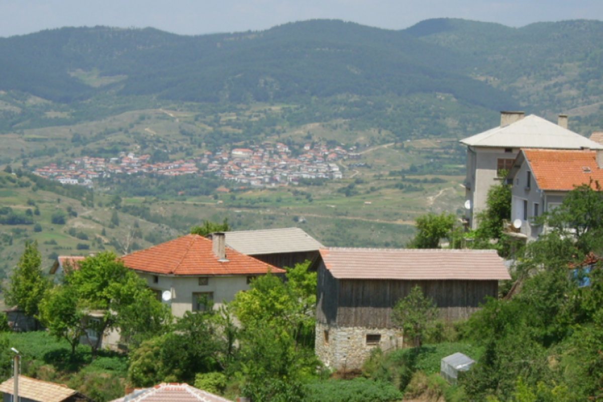 600 жители на село в Югозападна България се прибират през лятото