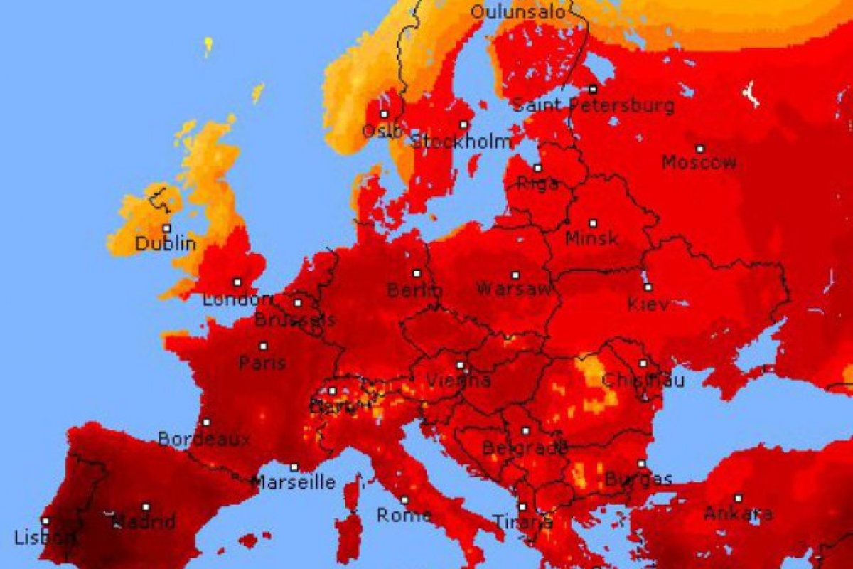 Два смъртни случая заради жегите в Испания