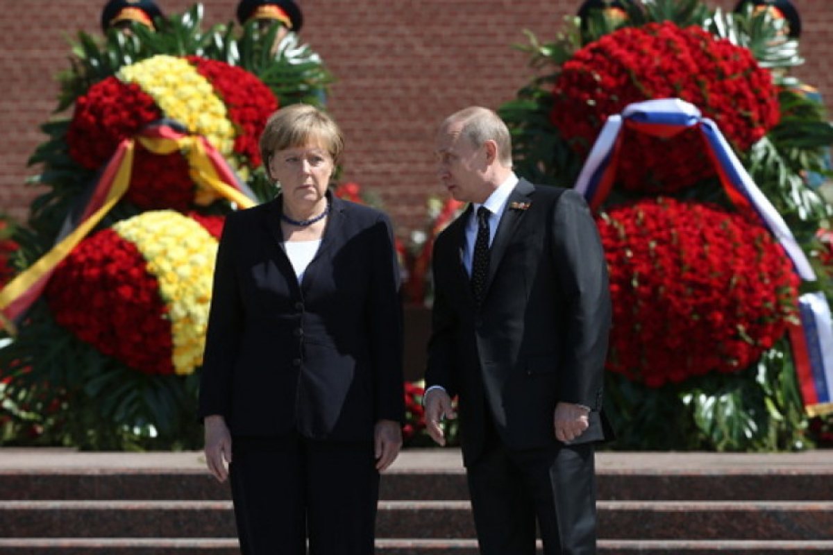 Меркел и Путин с историческа среща в Германия 