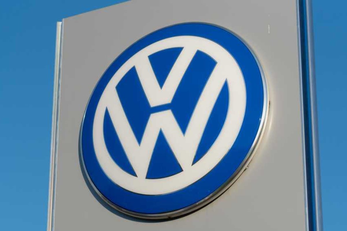 VW изтегля 700 000 коли поради опасност от пожар