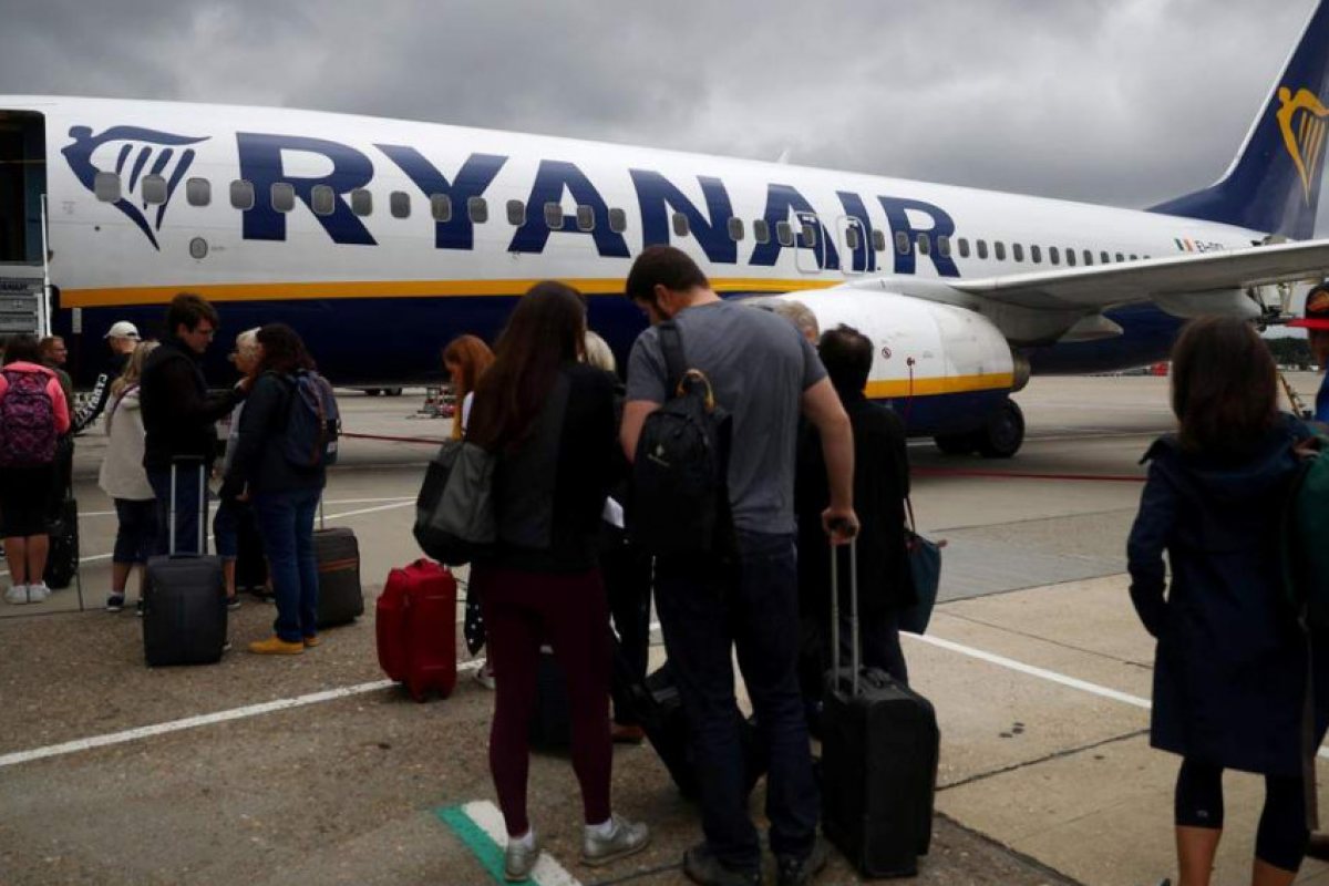 Ryanair въвежда нови правила за ограничаване на ръчния багаж