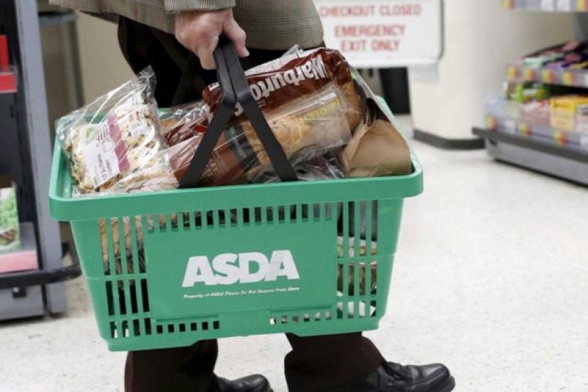 Asda се оплака: Клиенти крадат кошниците ни