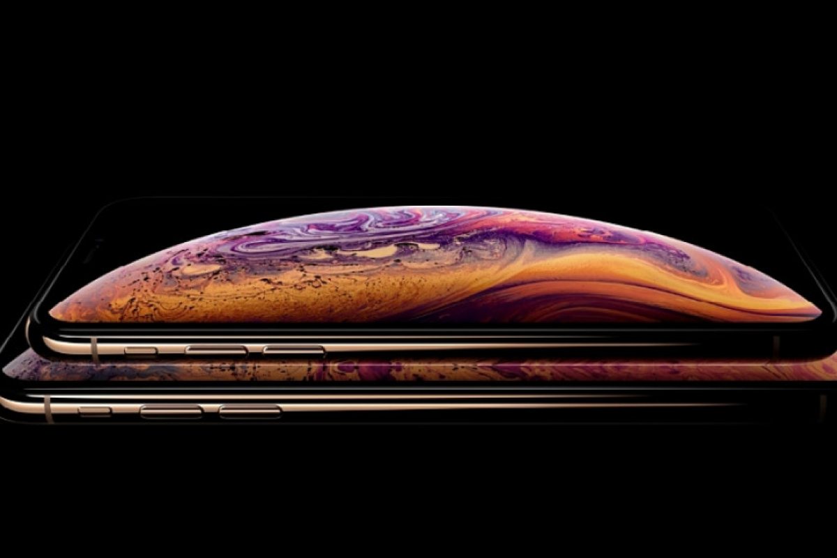 Apple представи „най-красивия си и подобрен” iPhone досега