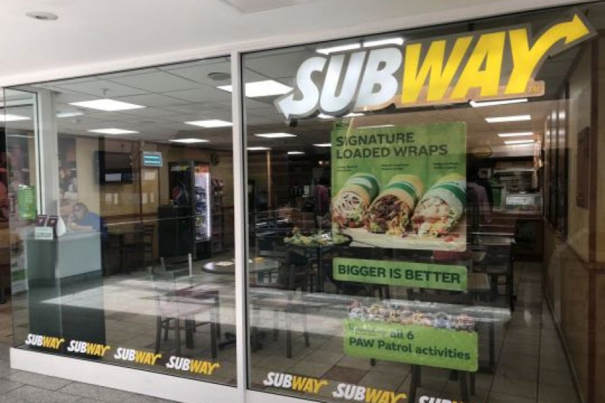 Това е най-гнусният Subway на Острова, който сте виждали (СНИМКИ)