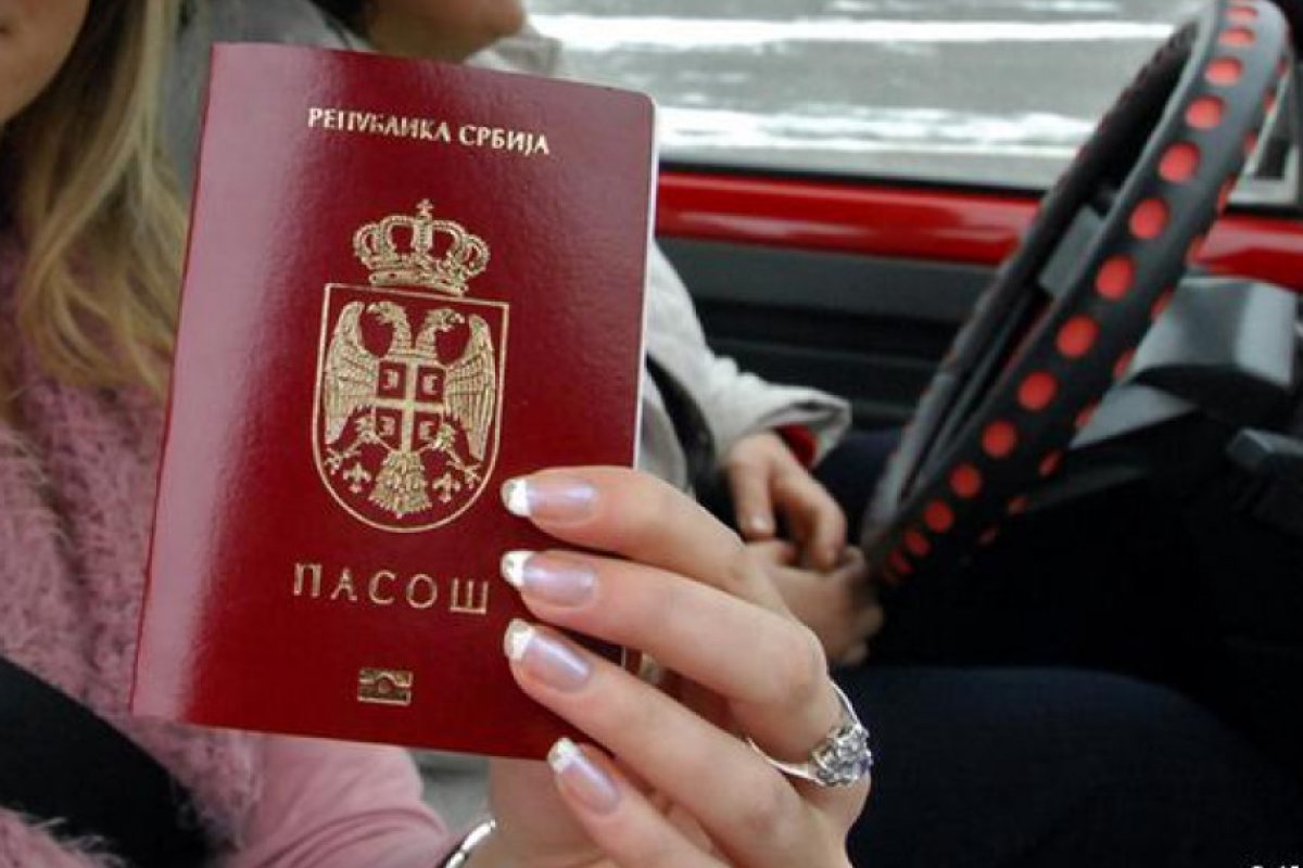 Почти всички сърби виждат бъдещето на децата си в чужбина