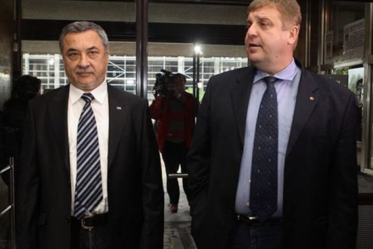 Каракачанов застава зад Валери Симеонов, оставка няма да има