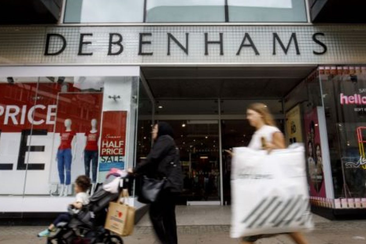 Заради "Брекзит" Debenhams затваря 50 магазина на Острова