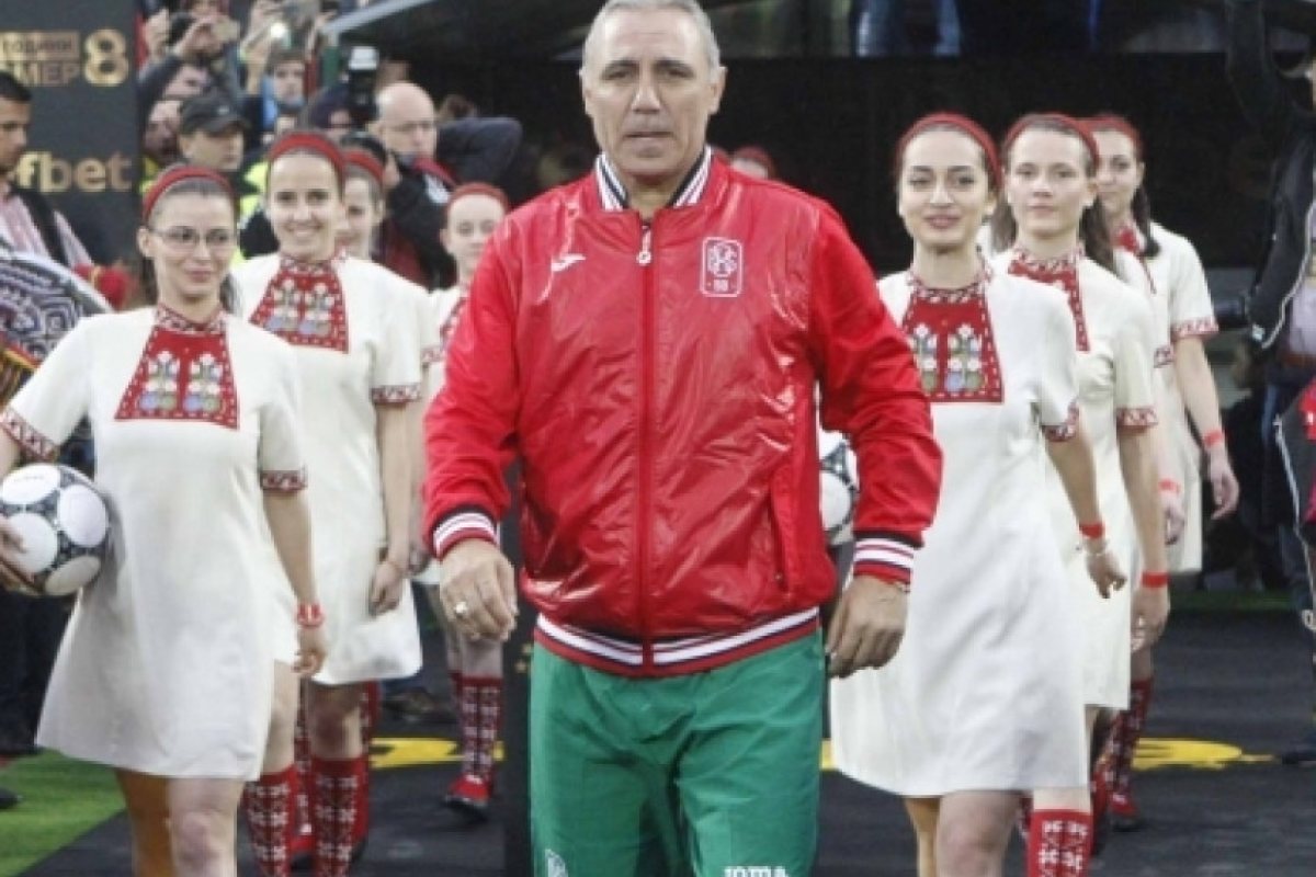 Христо Стоичков представя автобиография 