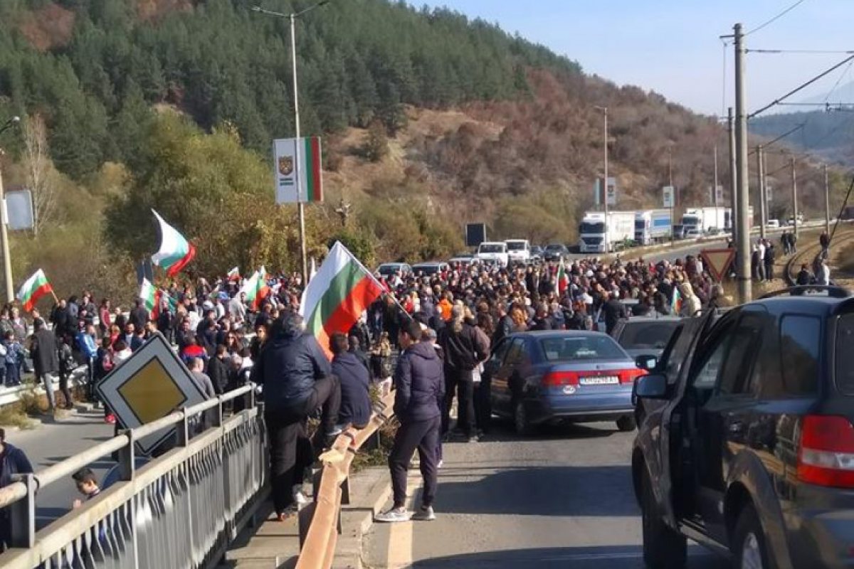 Протести из цяла България заради високите цени на горивата