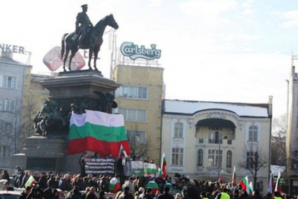 Тридневен протест с искане за оставка на правителството започва пред НС