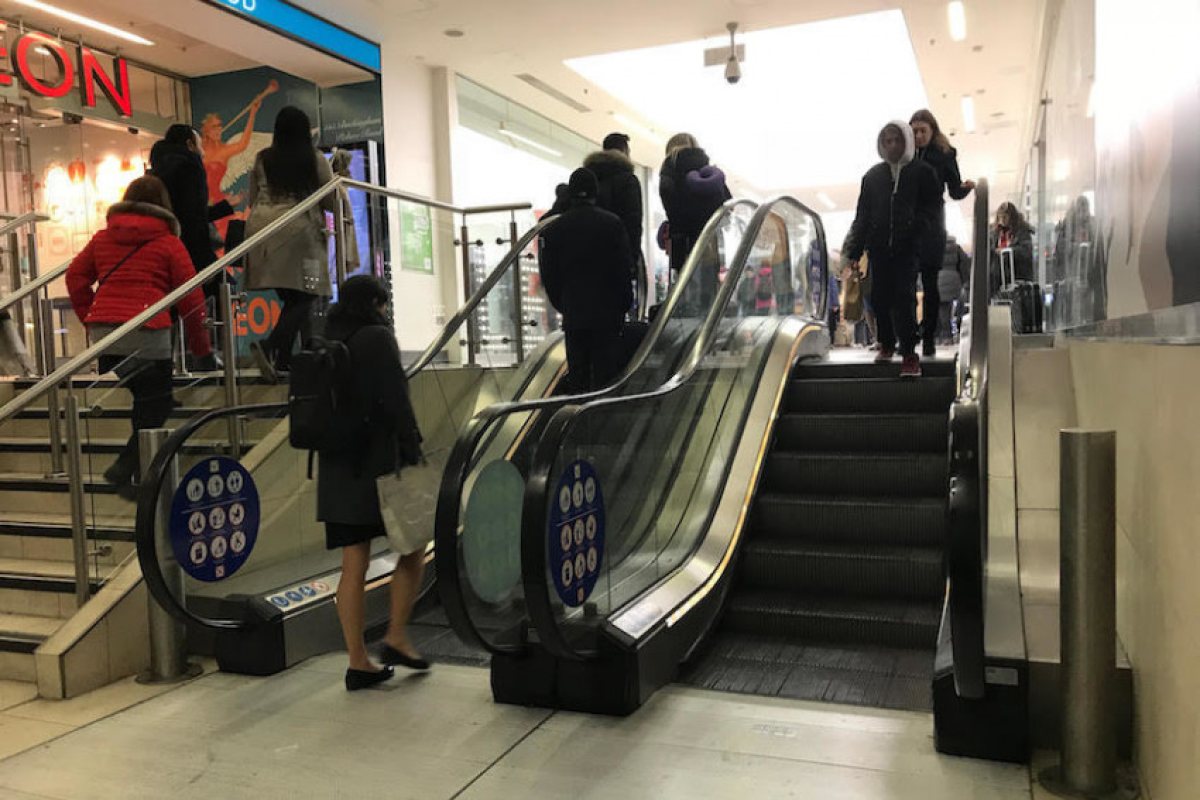 На коя станция на метрото е най-малкият ескалатор? (СНИМКА)