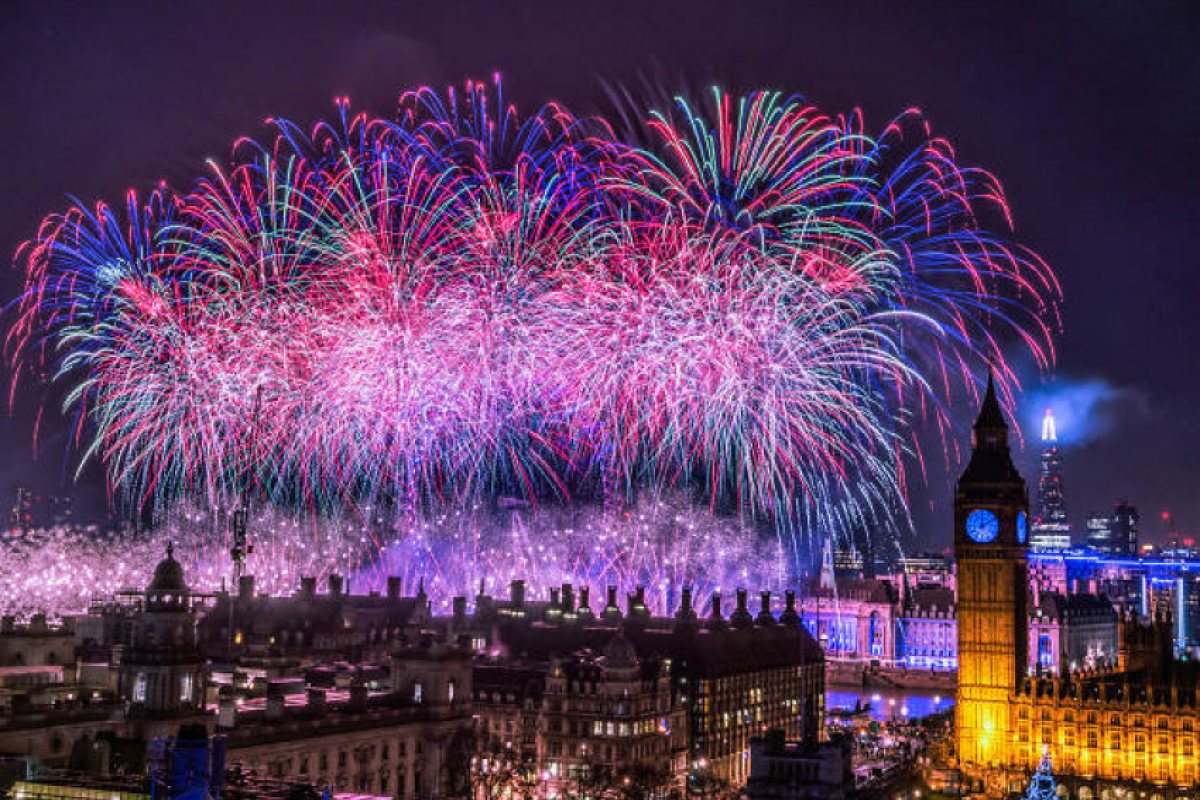 Честита Нова 2019 година, българи!