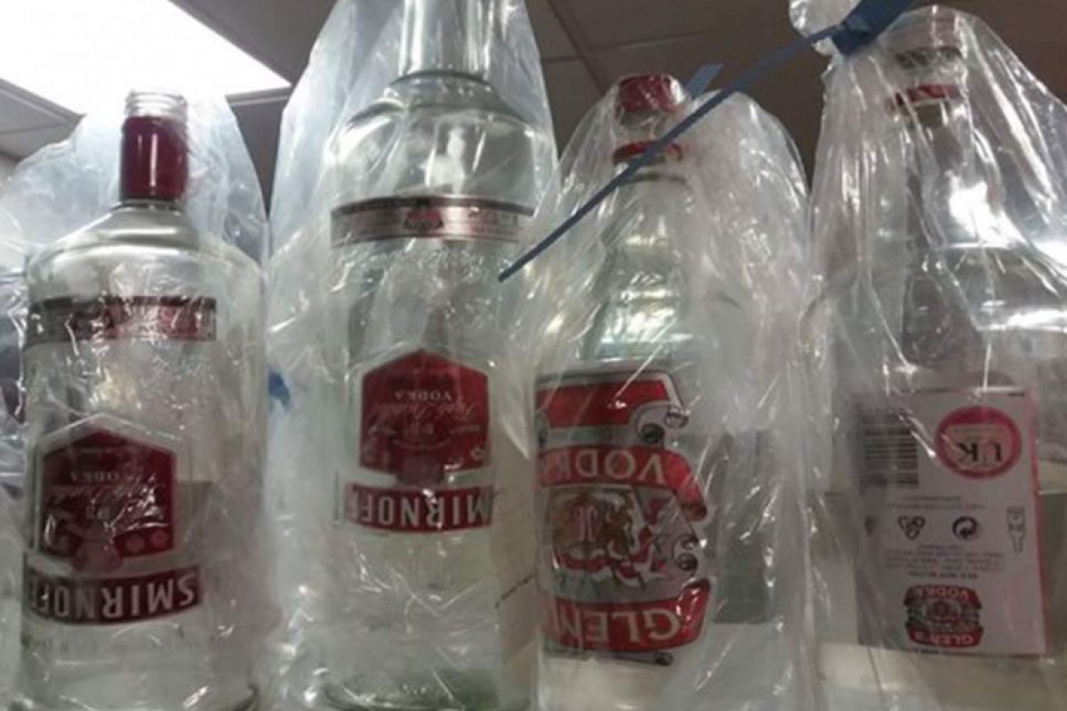 Фалшива водка залива пазара на Острова на Нова година