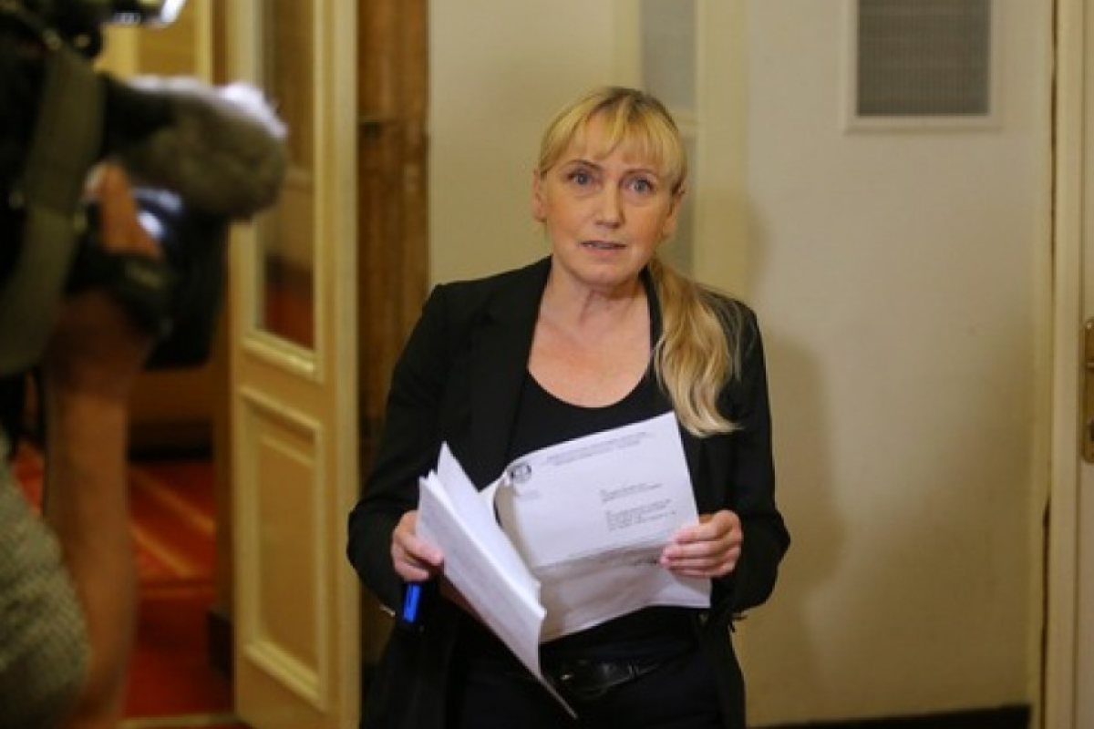 Повдигнаха обвинение на Елена Йончева за пране на пари
