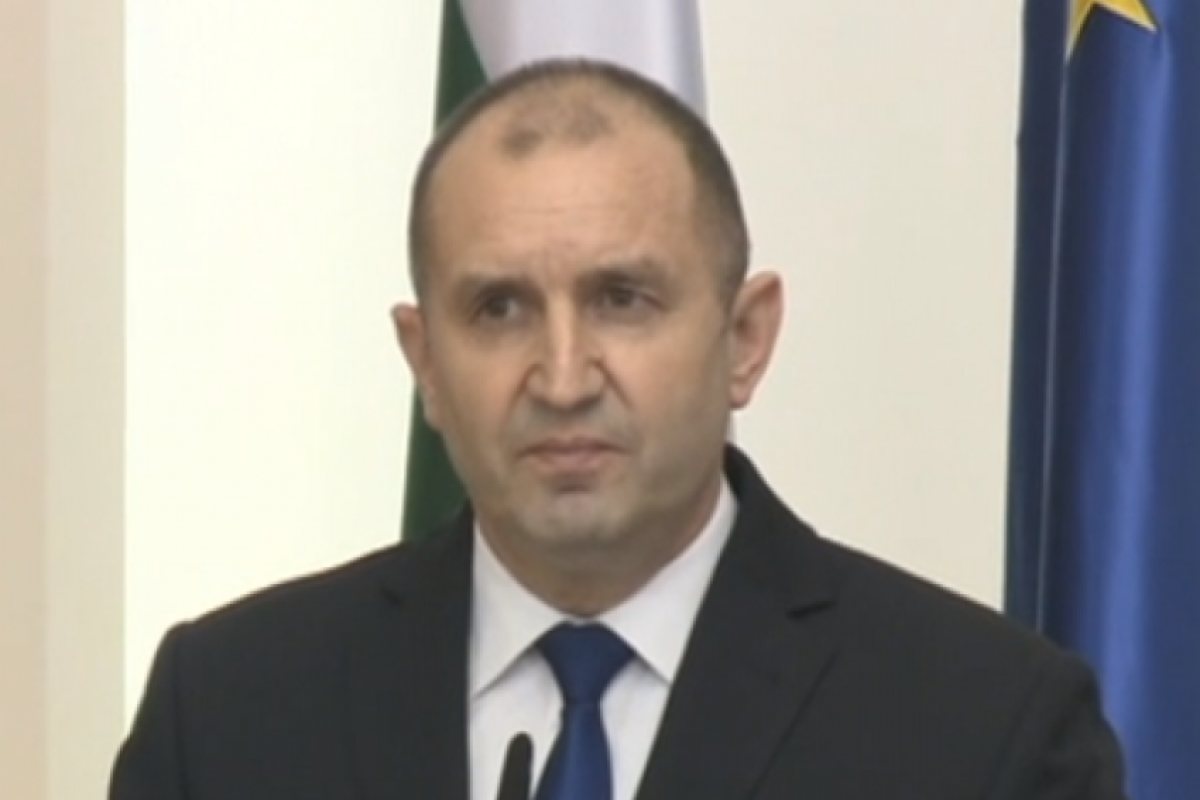 Радев с остри критики, поиска радикална промяна на властта  