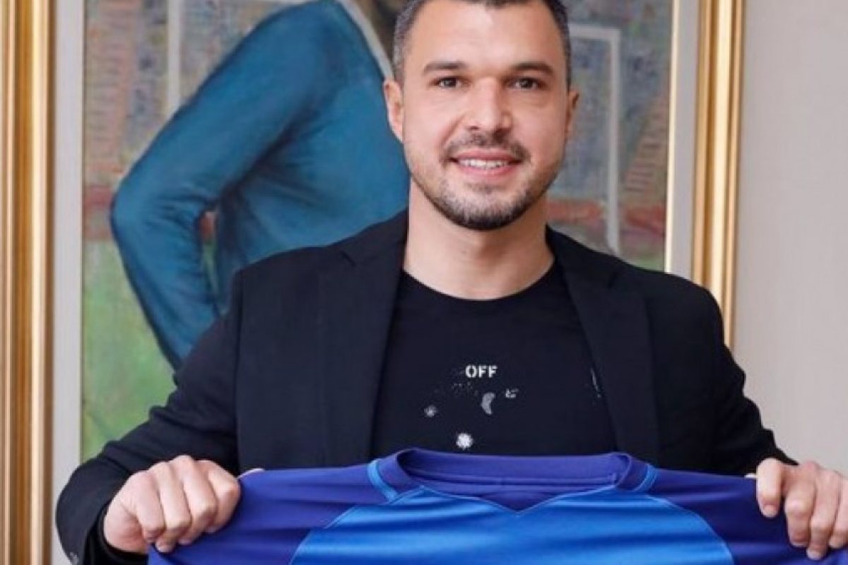 Синьо вълнение: Божинов се връща в Левски!