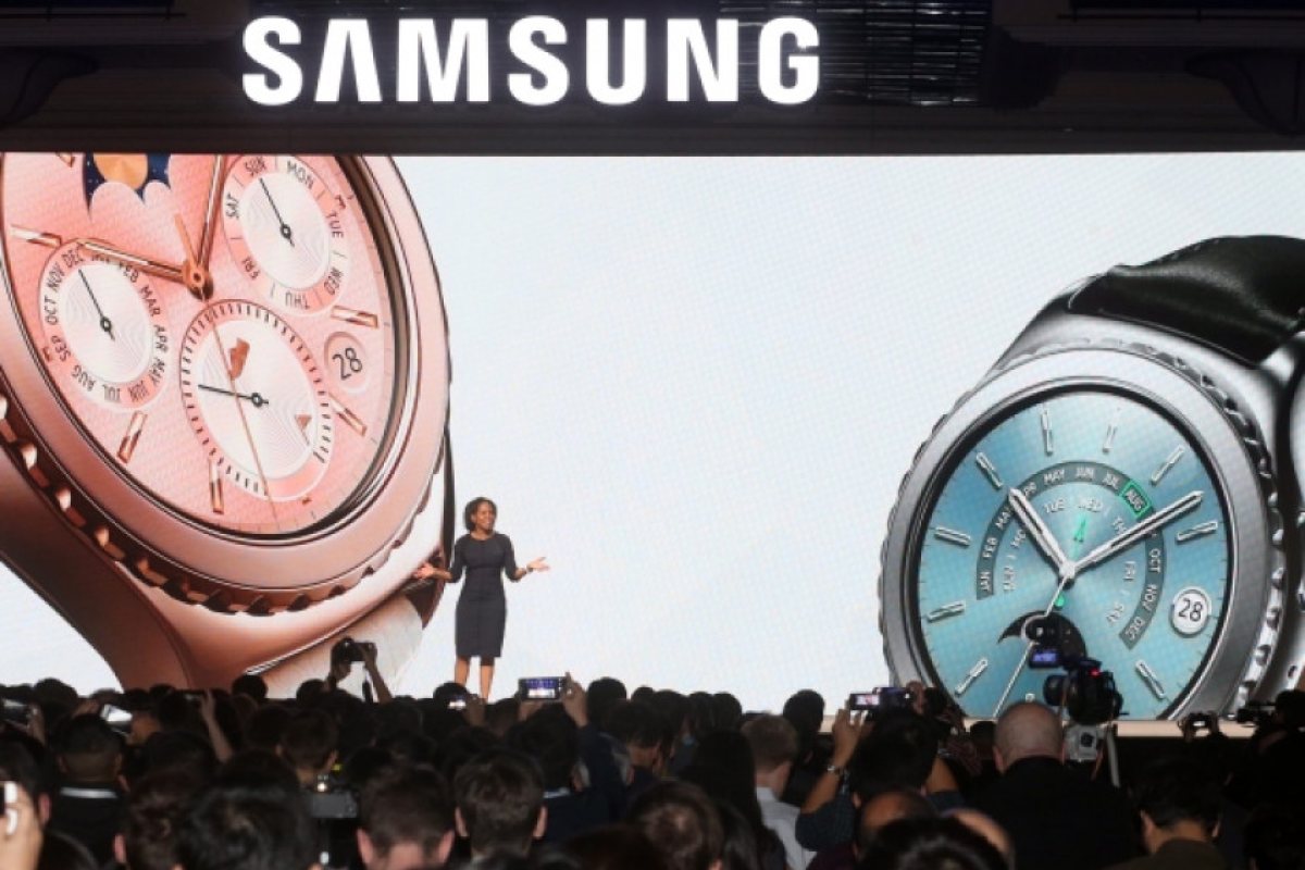 Samsung представи часовник за измерване на кръвното
