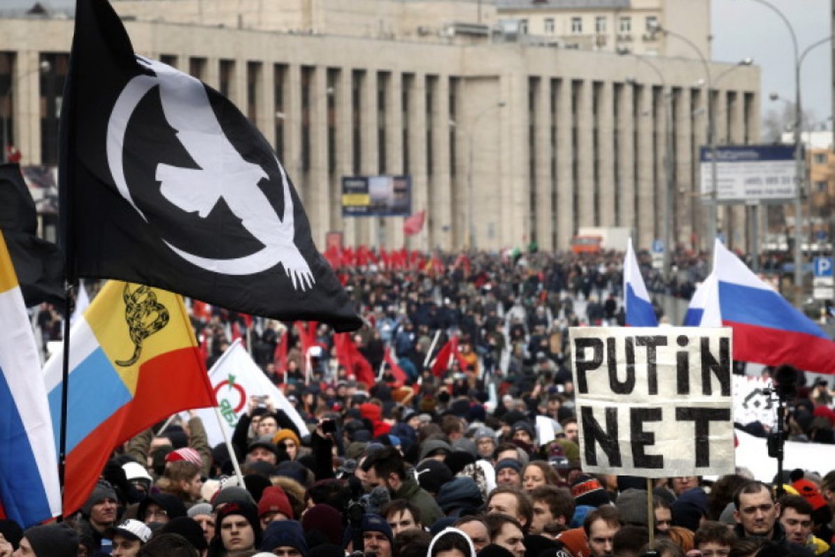 Хиляди протестират в Москва за интеренет свобода