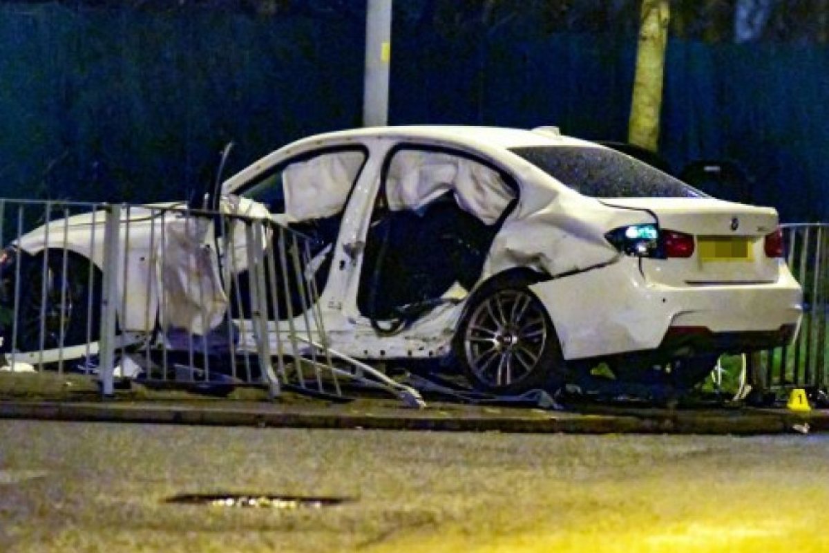 Две деца бяха убити в нелегална гонка в британски град