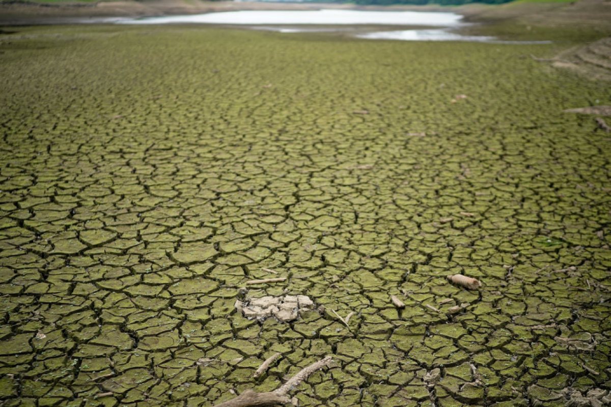 Англия остава без вода до 25 г.