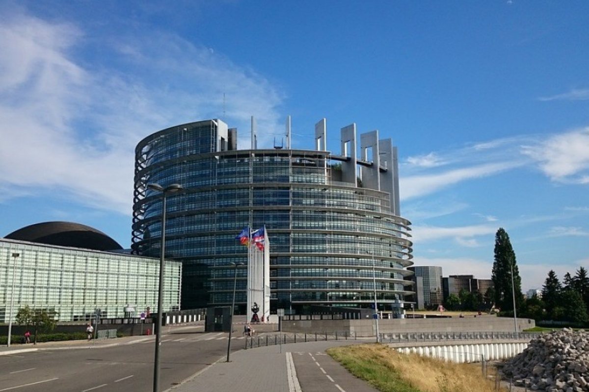 Европарламентът реши: Спираме да сменяме часа