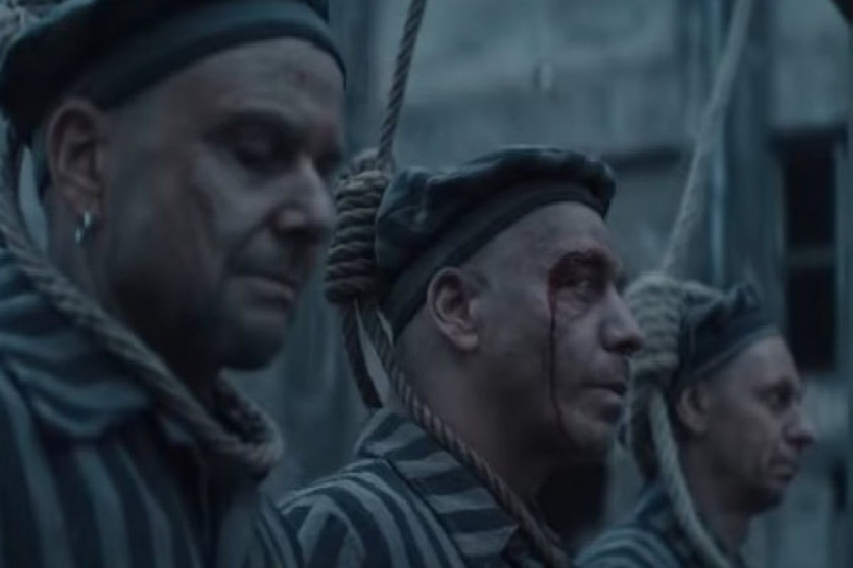 Rammstein разгневиха евреите, експлоатират Холокоста в нов клип (ВИДЕО)