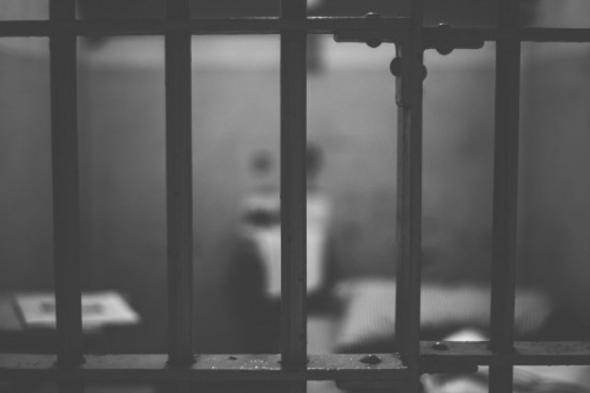 Задържаха британка в Дубай за псувня