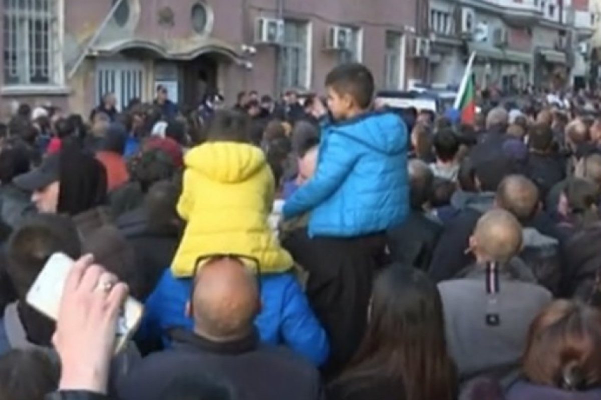 Четвърти ден на протести в Габрово