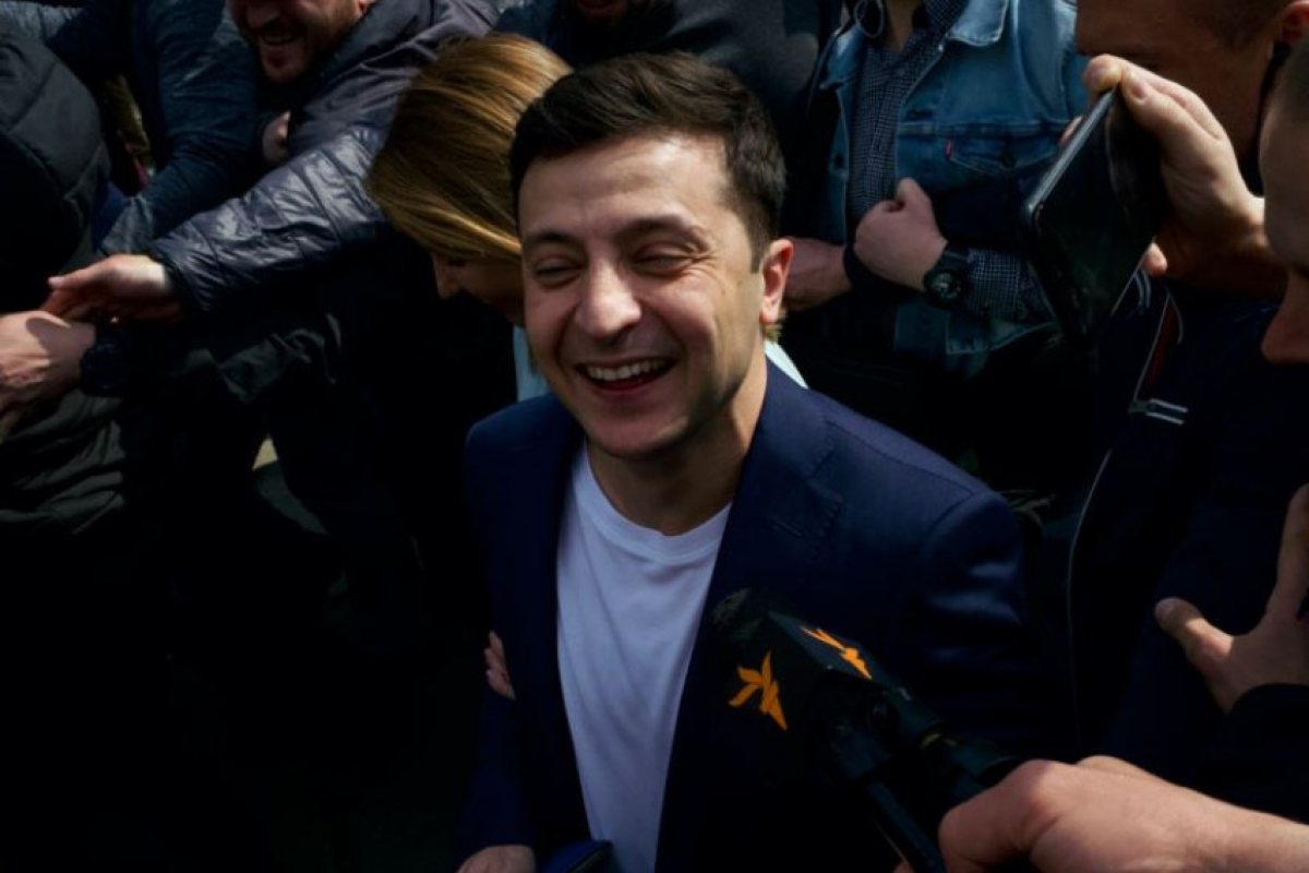 Комик е следващият президент на Украйна