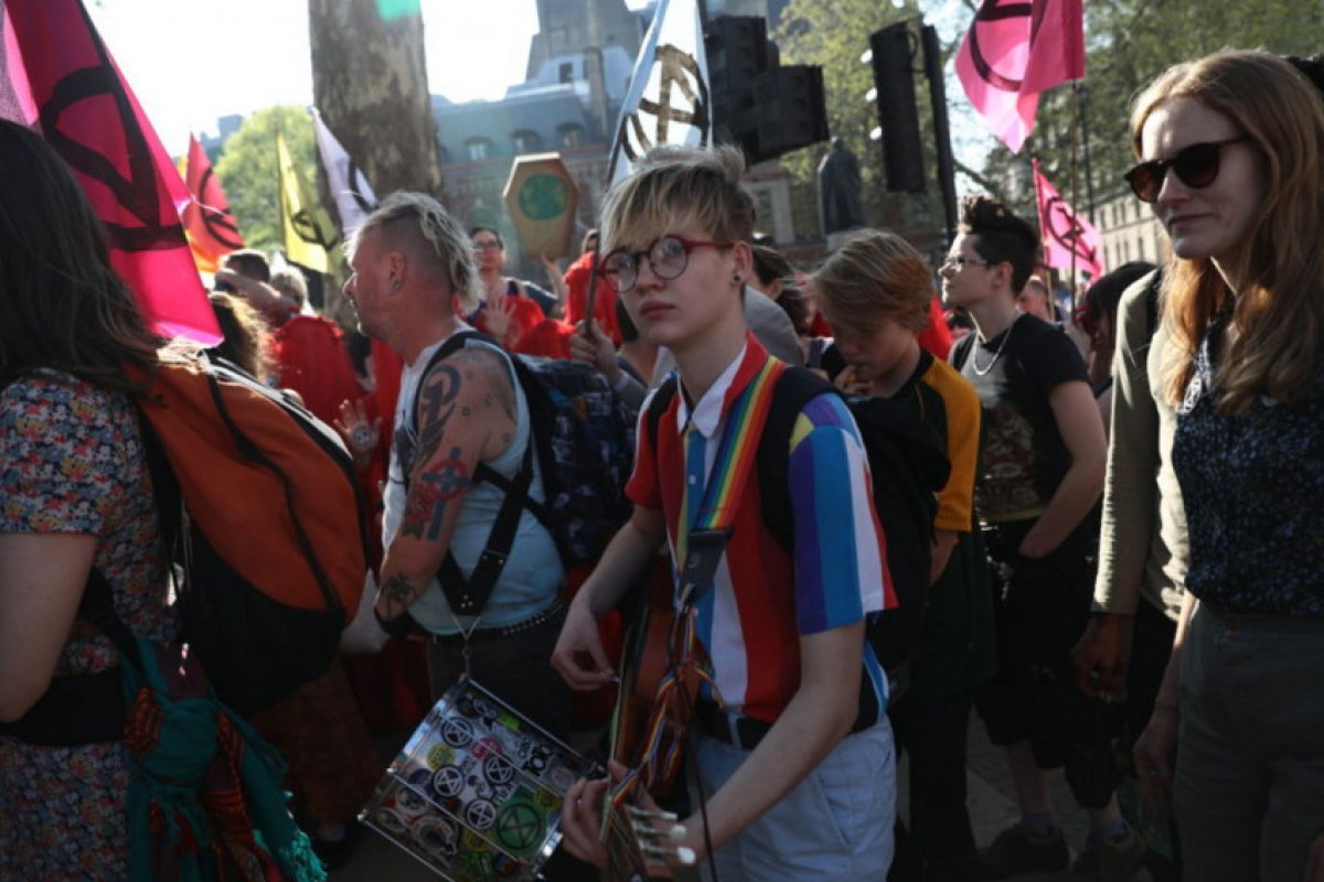 Extinction Rebellion - бунтът на младите еколози: Къде са прави и къде бъркат те