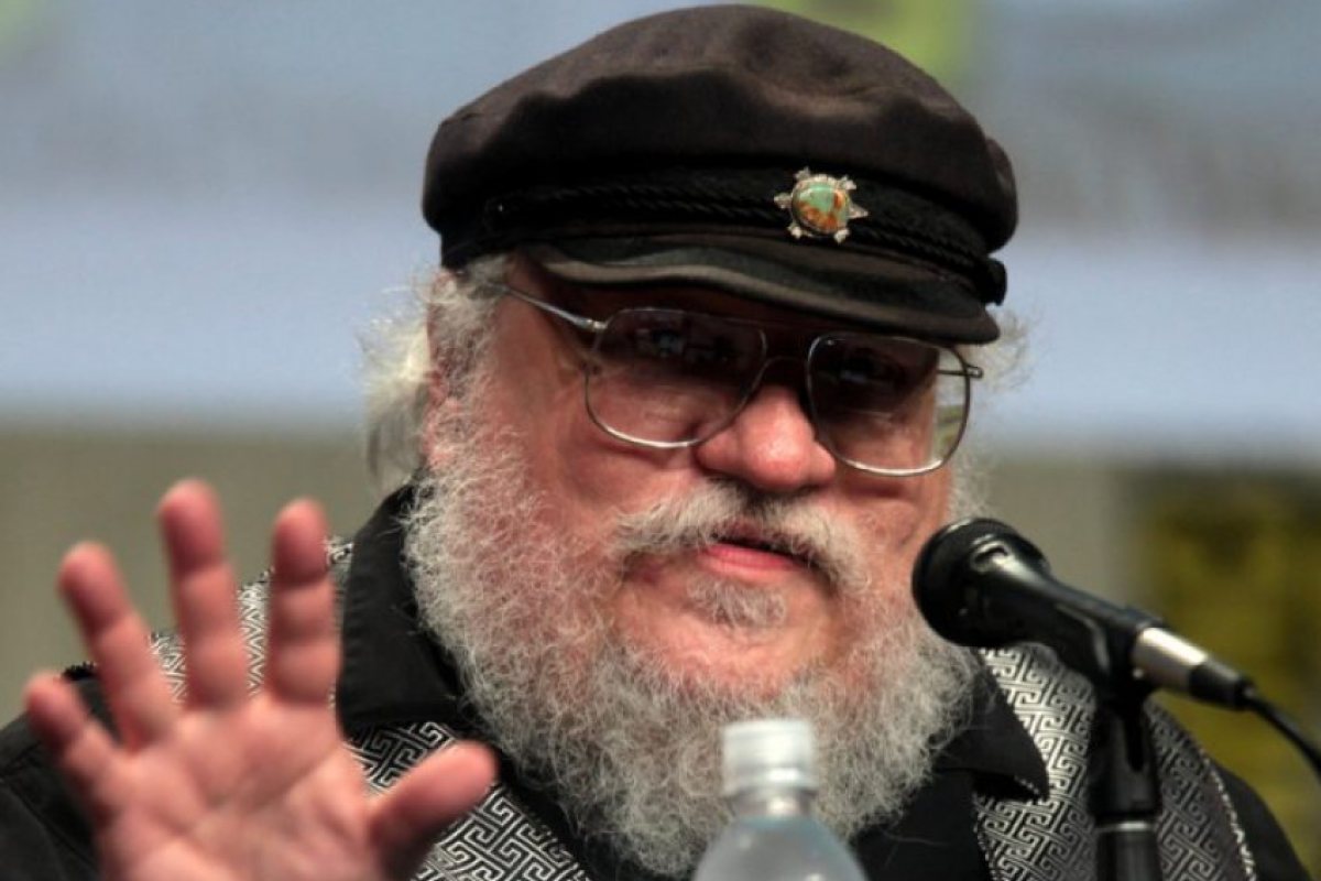 Писателят зад Game of Thrones живее скромно, въпреки милионите