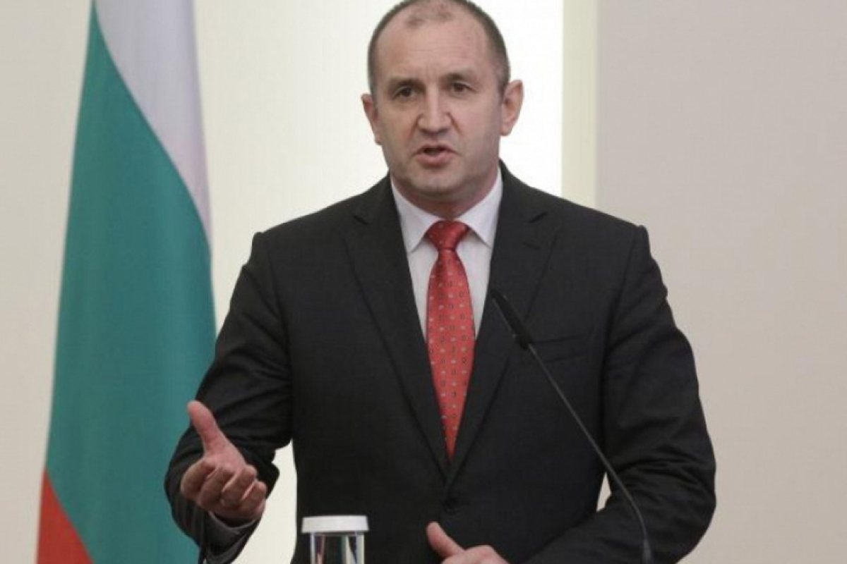 Радев поиска да се задълбочи разследването за офшорни сметки на политици