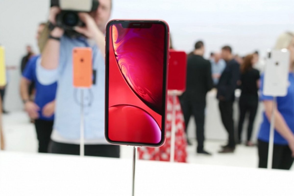 Наследникът на iPhone XR идва в два нови цвята