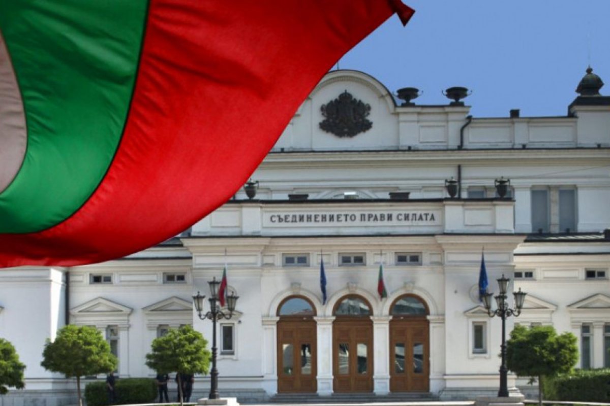 Интелектуалци: Гласувайте за партии и кандидати с проевропейска, продемократична и пролиберална ориентация
