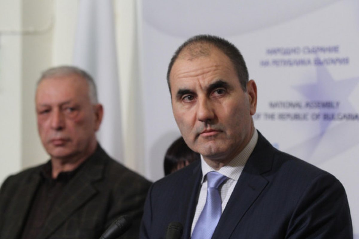 Цветан Цветанов напуска всички ръководни постове в ГЕРБ