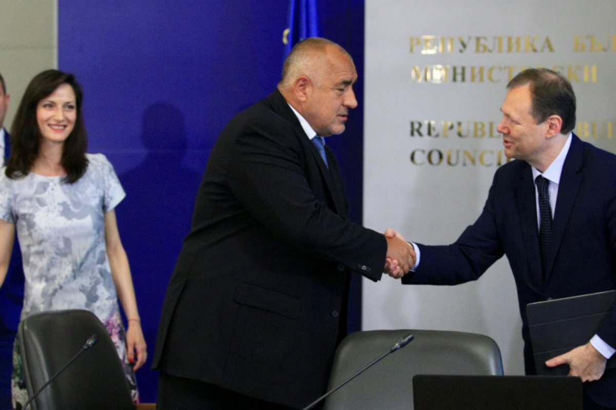 България прави суперкомпютър за 18 млн. евро