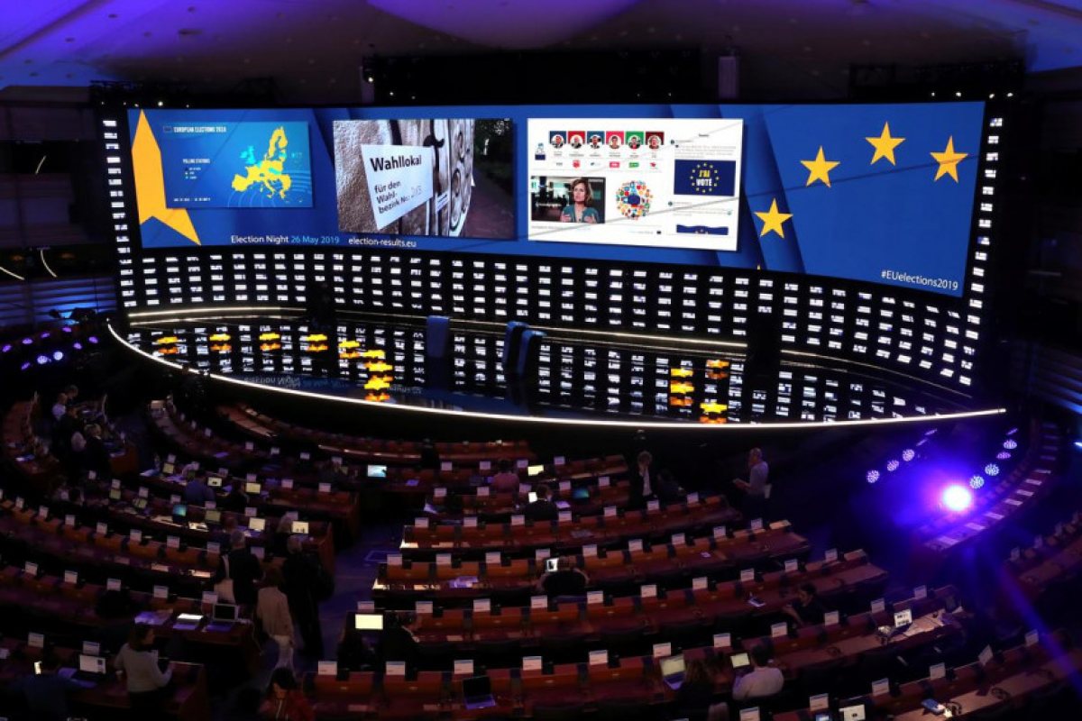 Какво е новото съотношение на силите в Европейския парламент