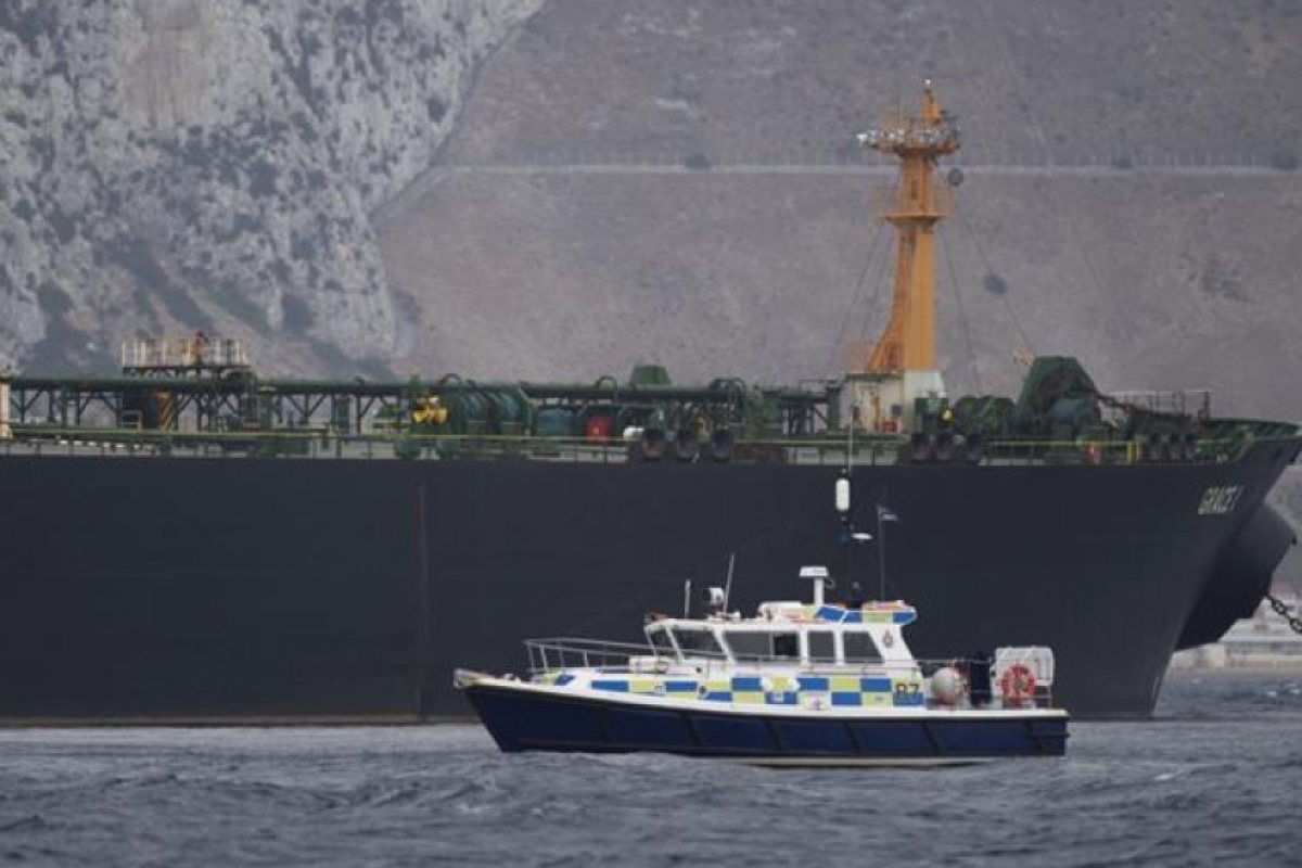 Иран обвинява Великобритания в "морско пиратство"