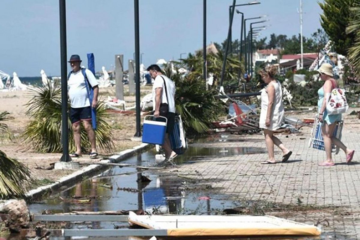 Нов опасен циклон нахлува в Гърция, властите с предупреждения да не се излиза поне ден