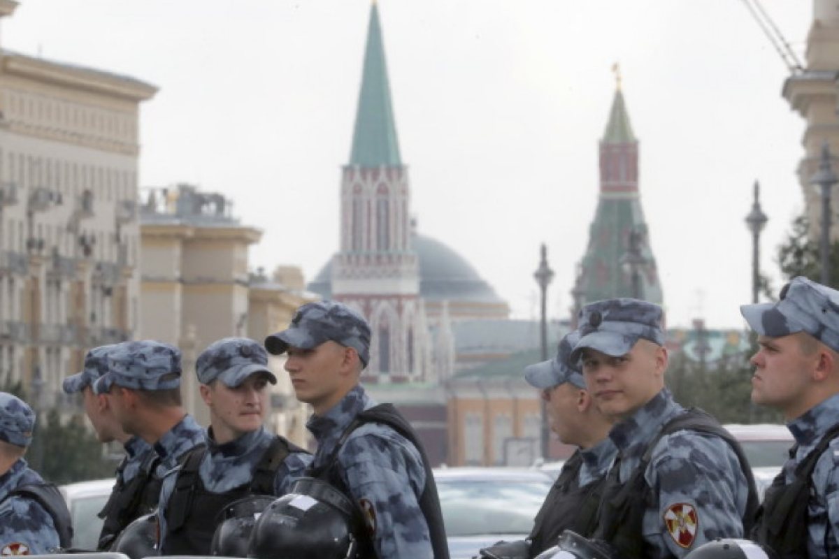 Руската полиция задържа 600 протестиращи в Москва