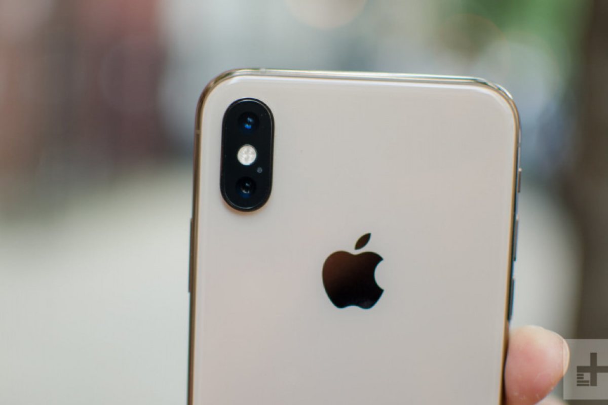 Apple ще ограничи чат приложенията на Facebook за iPhone
