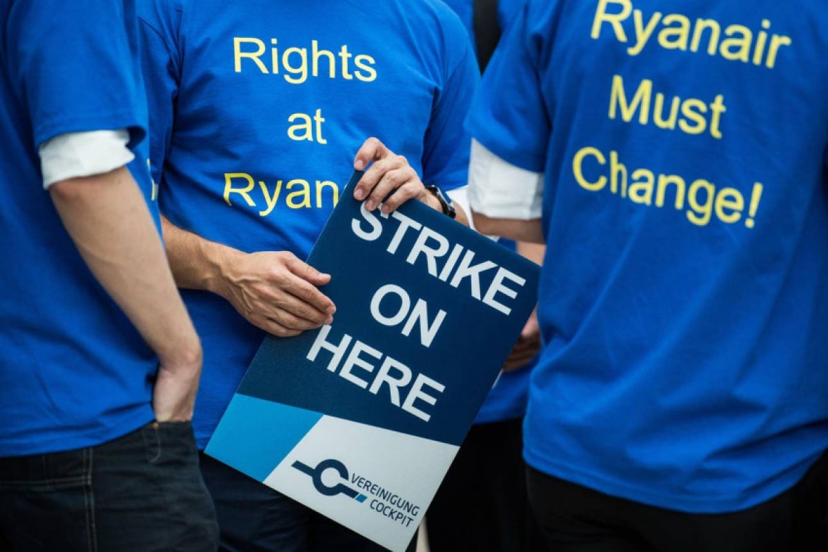 Британските пилоти на Ryanair готвят две стачки до края на лятото