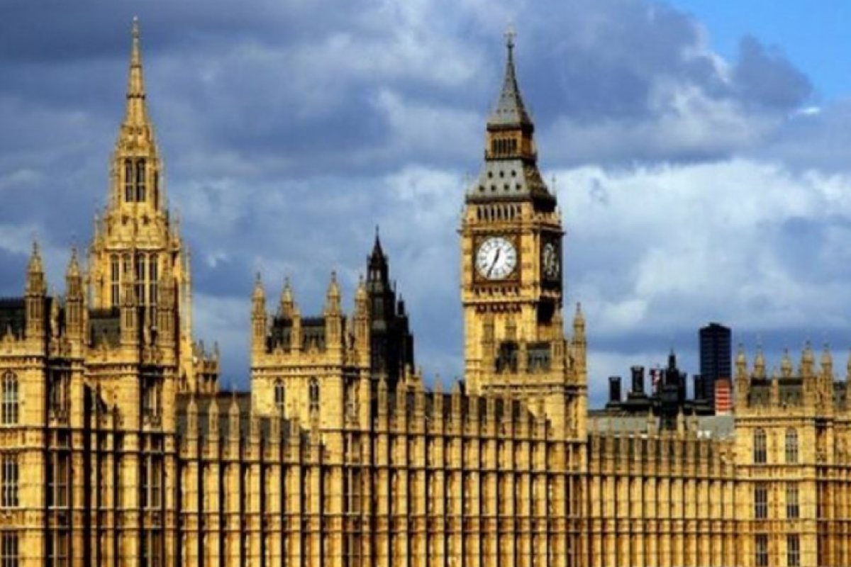 Парламентът бяга от отговорност, смята депутат на Борис Джонсън