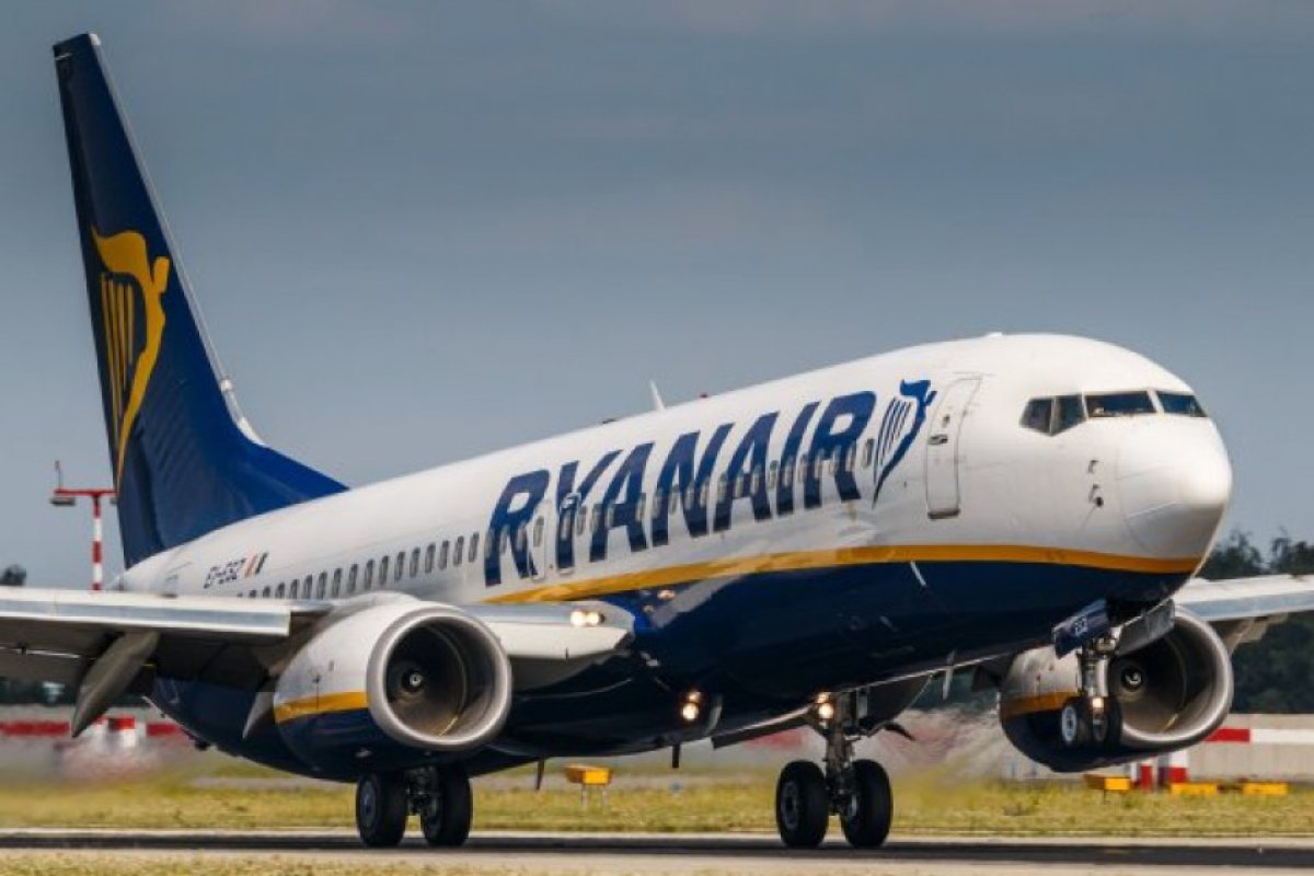 RyanAir с нови полети от България