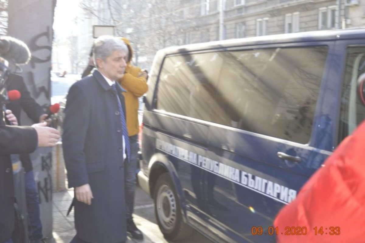 Нено Димов подава оставка